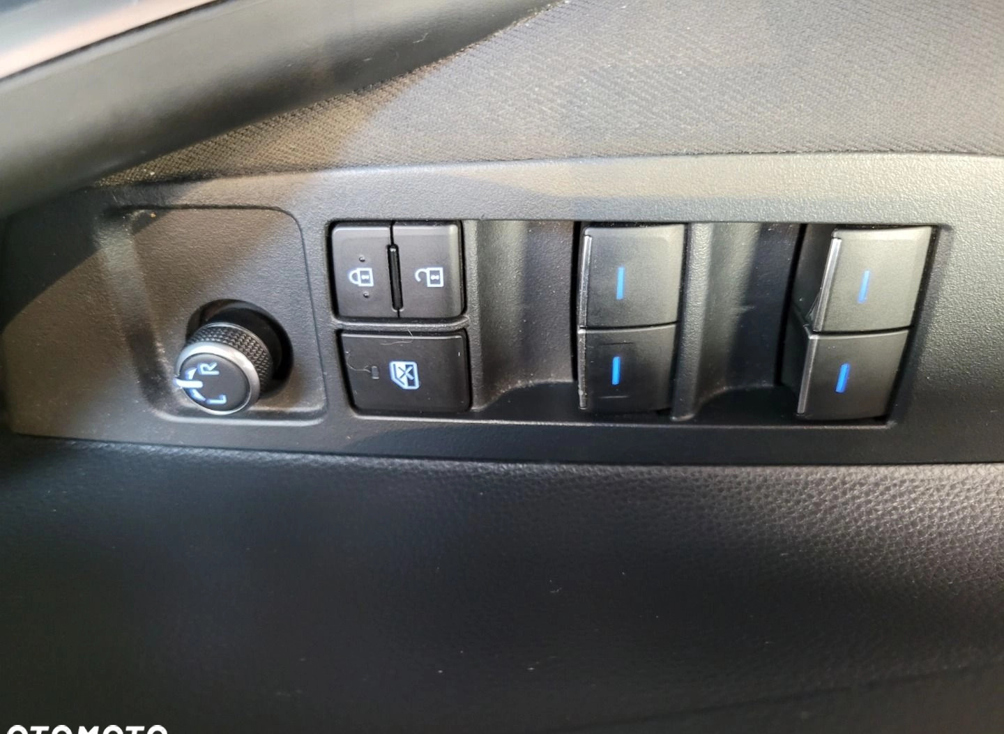 Toyota Corolla cena 82500 przebieg: 50318, rok produkcji 2019 z Aleksandrów Łódzki małe 137